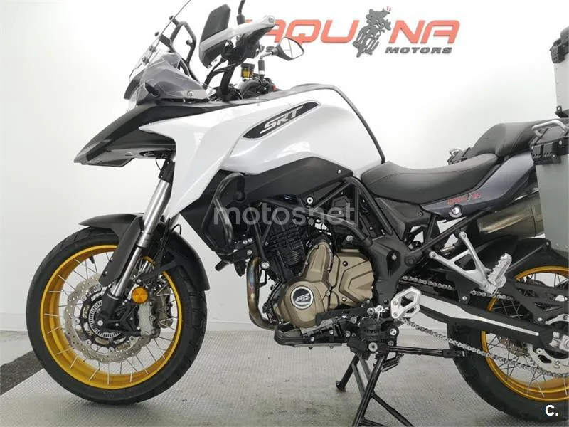 QJ Motor SRT 700 X – Vista 20