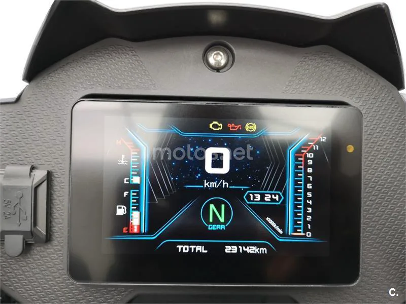 QJ Motor SRT 700 X – Vista 10