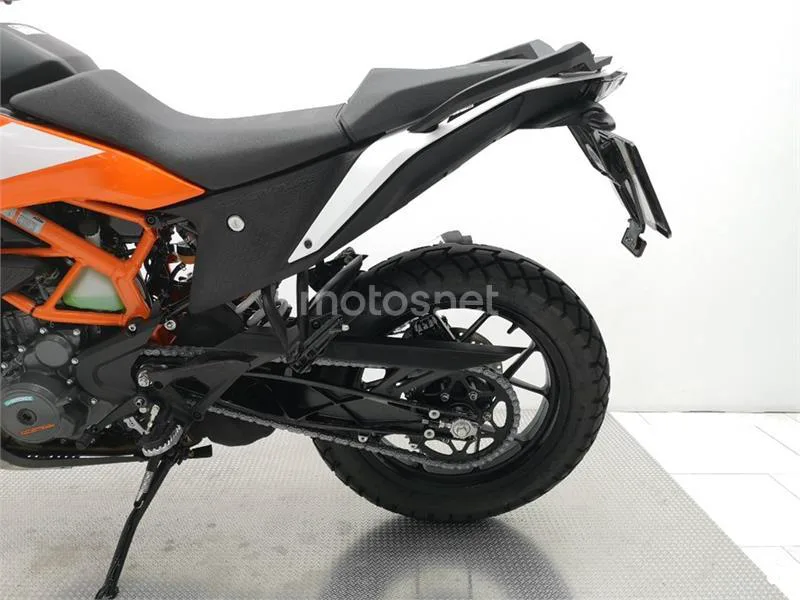 KTM 390 – Vista 17