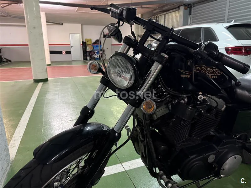 Harley-Davidson Sportster 883 – Vista 13