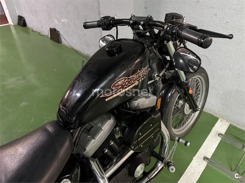 Harley-Davidson Sportster 883 – Vista 9