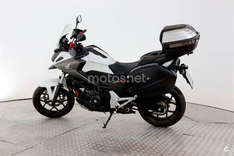 Honda NC 750 – Vista 7