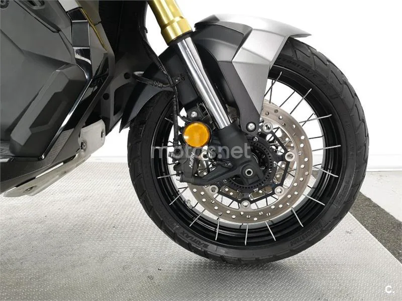 Honda X-ADV – Vista 11