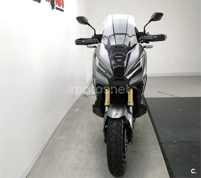 Honda X-ADV – Vista 17