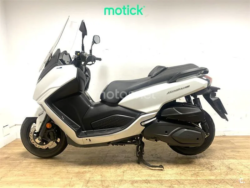 SYM Maxsym 400 – Vista 6