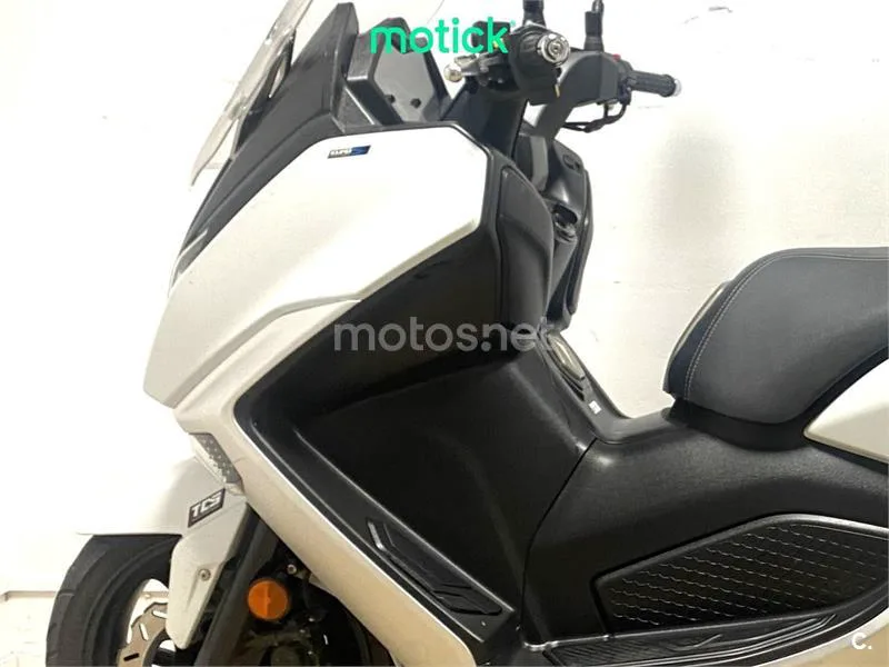 SYM Maxsym 400 – Vista 7