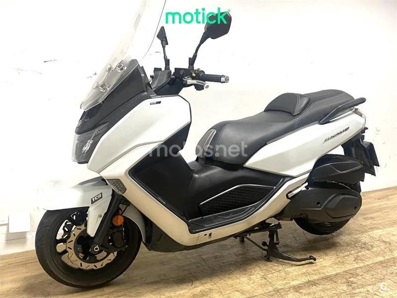 SYM Maxsym 400 – Vista 11