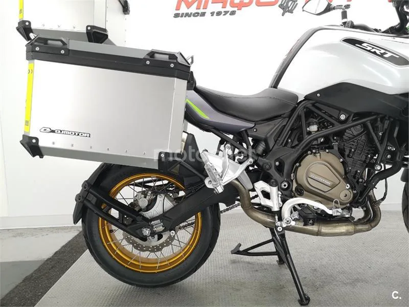 QJ Motor SRT 700 X – Vista 5