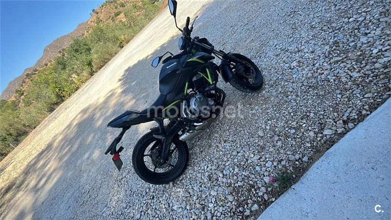 Kawasaki Z 650 – Vista 4