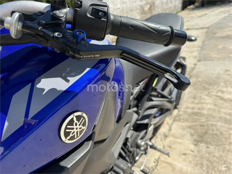 Yamaha MT-09 – Vista 11