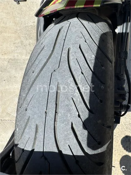 Yamaha MT-09 – Vista 13