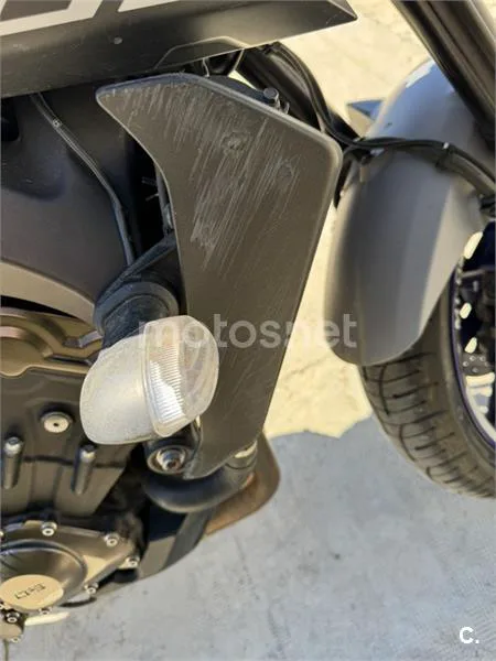 Yamaha MT-09 – Vista 7