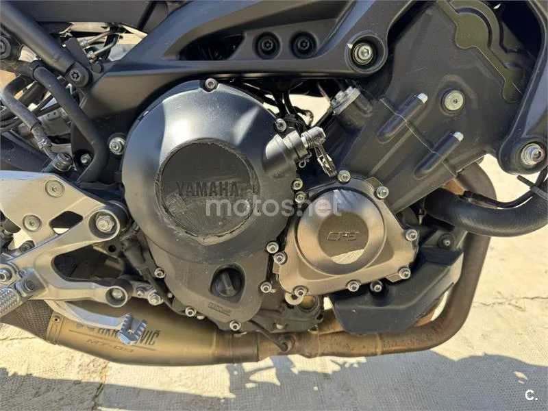 Yamaha MT-09 – Vista 8