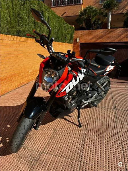 KTM 125 – Vista 2