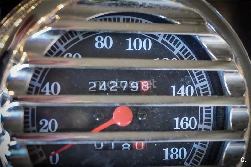 Harley-Davidson Softail Heritage – Vista 33