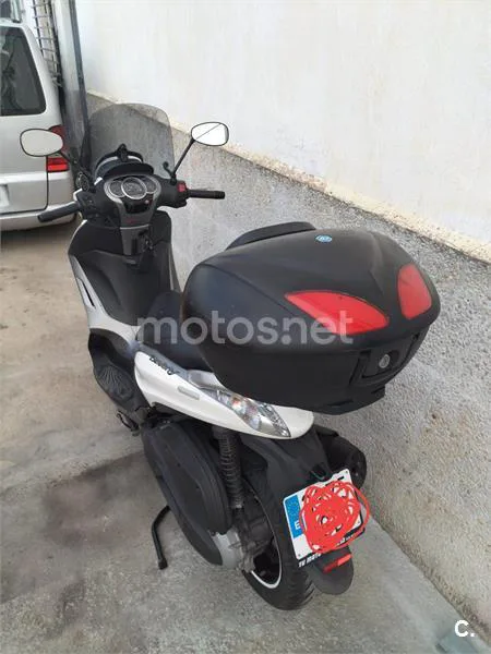 Piaggio Beverly 3000 € 2019 Valencia - 2