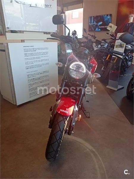 Yamaha XSR 125 – Vista 6