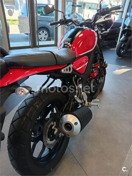 Yamaha XSR 125 – Vista 9
