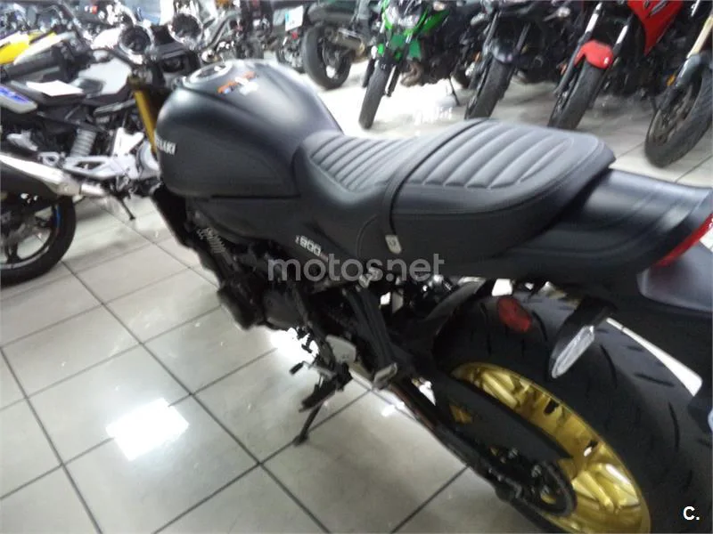 Kawasaki Z900RS - Vista 7