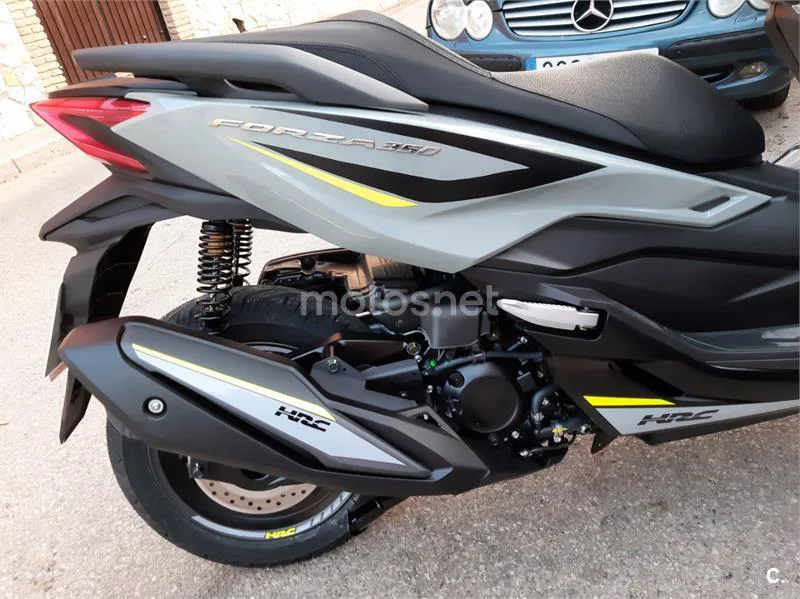 Honda Forza 350 – Vista 3