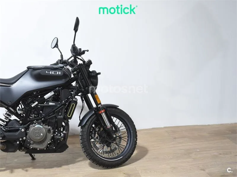 Husqvarna Svartpilen 401 – Vista 4