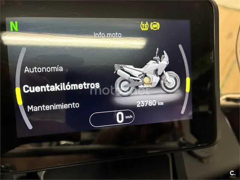 Husqvarna Norden 901 – Vista 8