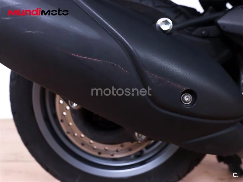 Yamaha XMAX 125 – Vista 16