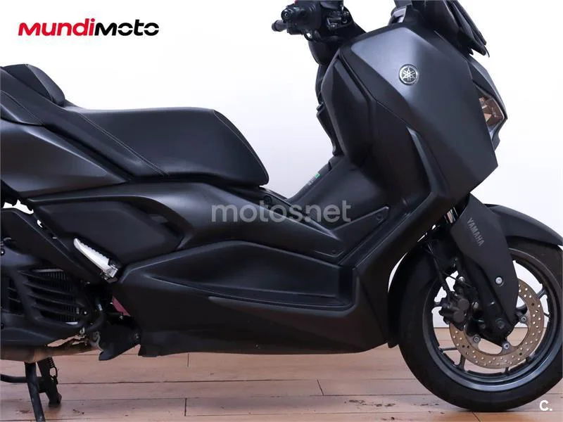 Yamaha XMAX 125 – Vista 24