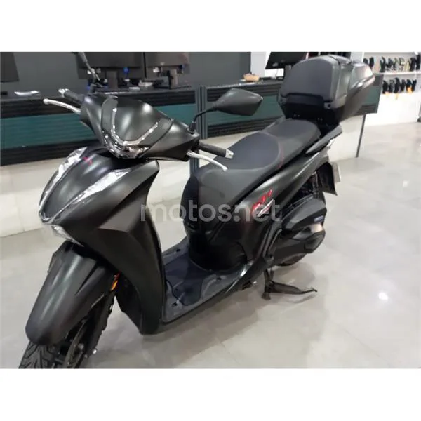 Honda SH 350i – Vista 6
