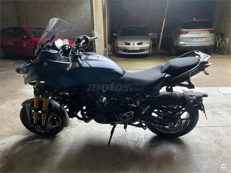 Yamaha Niken – Vista 5