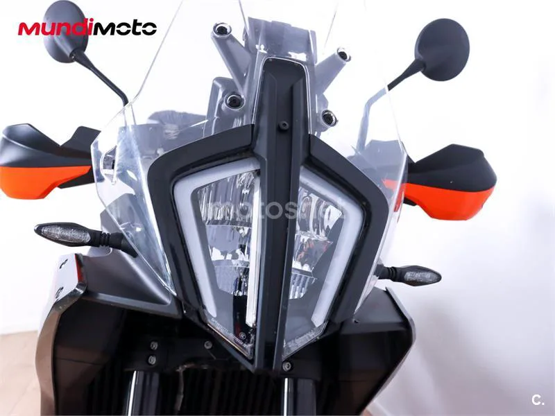 KTM 890 – Vista 5