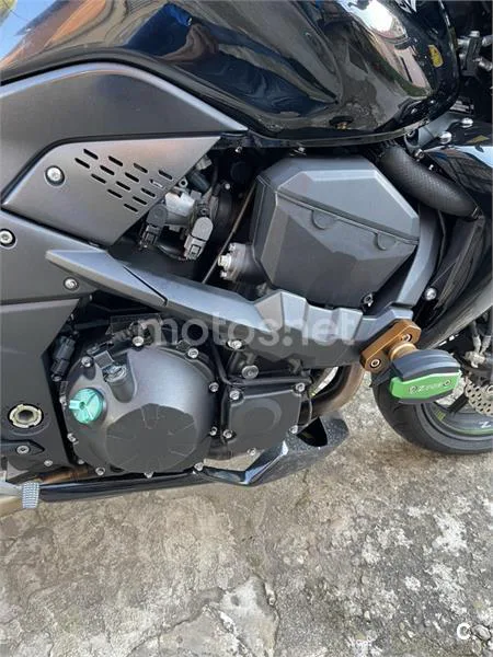 Kawasaki Z 750 – Vista 8