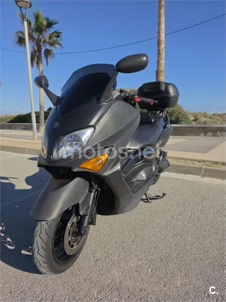 Yamaha TMAX 500 - Vista 3