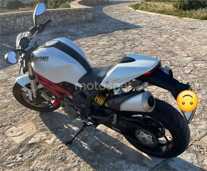 Ducati Monster 796 – Vista 5