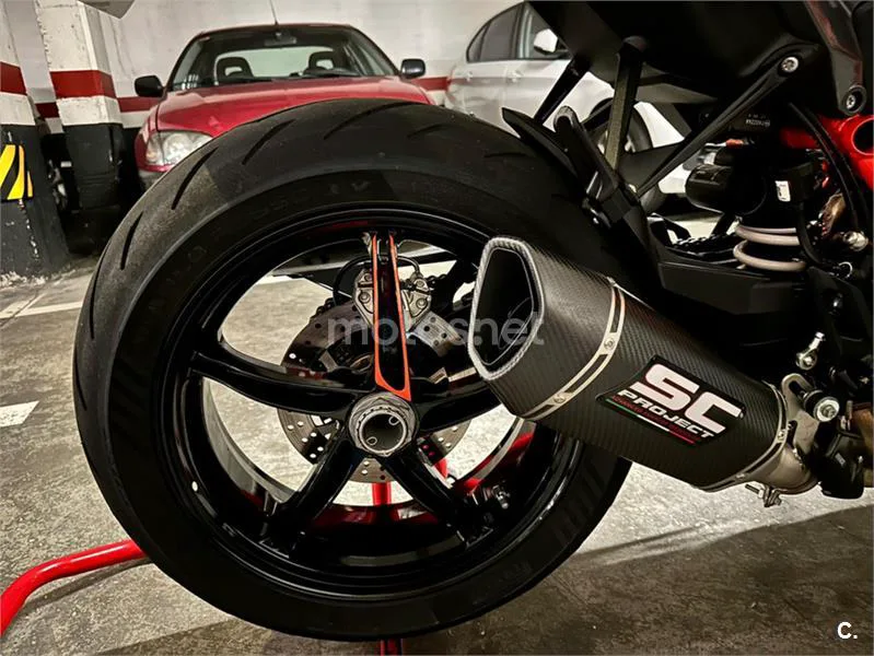 KTM 1290 Super Duke R – Vista 2