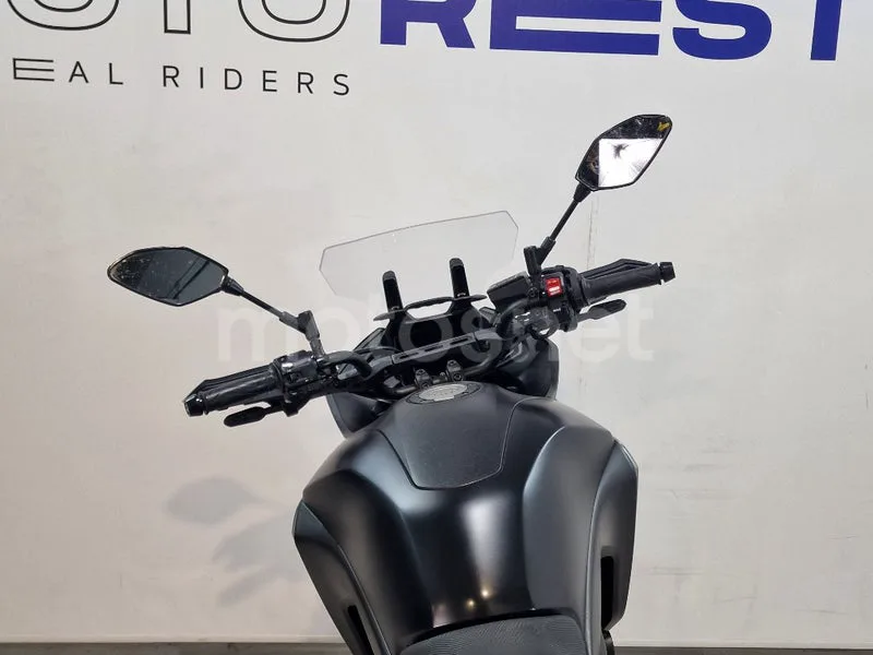 Yamaha Tracer 7 – Vista 11