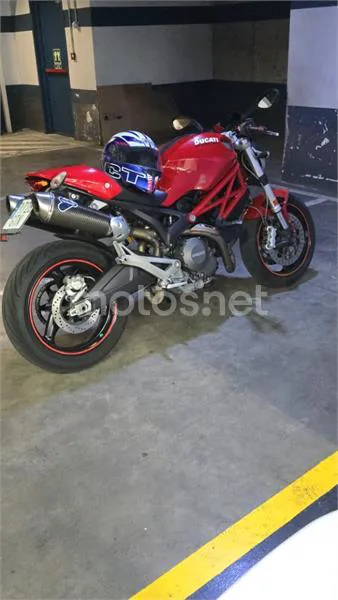 Ducati Monster 696 – Vista 2