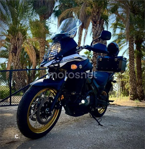 Suzuki V-Strom 650 XT 6500 € 2022 Alicante - 1