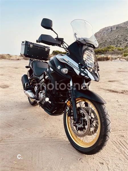 Suzuki V-Strom 650 XT – Vista 14