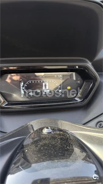 Yamaha XMAX 300 – Vista 2