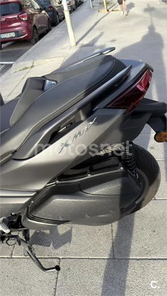 Yamaha XMAX 300 – Vista 3