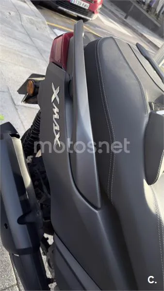 Yamaha XMAX 300 – Vista 7