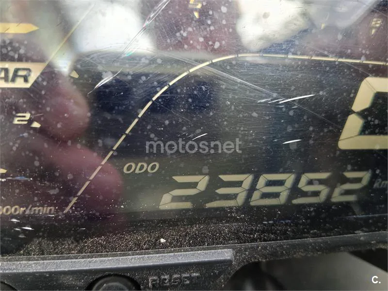 Yamaha R125 – Vista 4