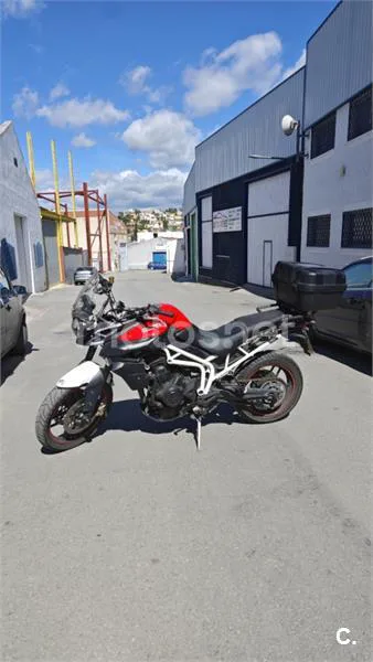 Triumph Tiger 800 – Vista 5