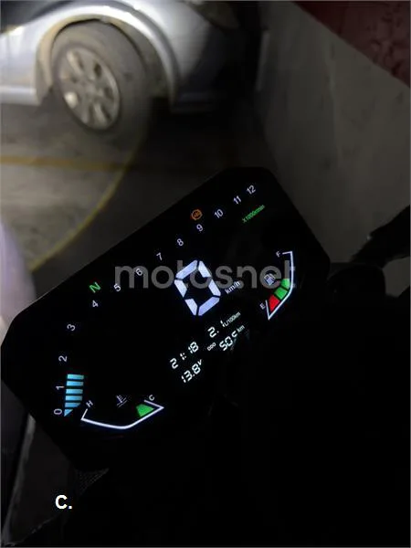 Voge 125 R – Vista 15