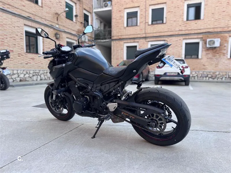 Kawasaki Z 900 – Vista 3