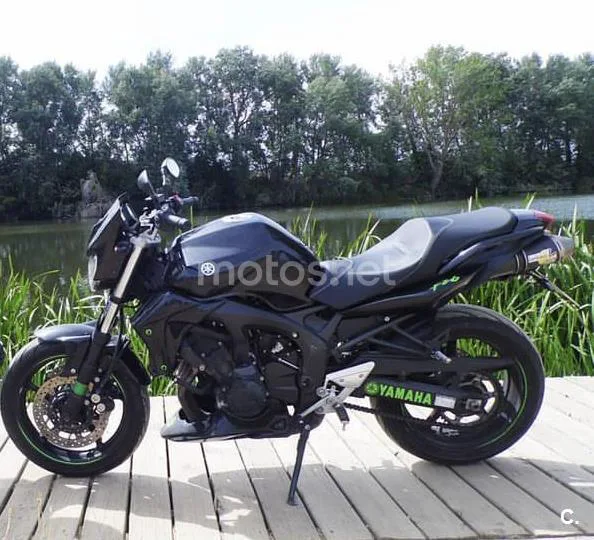 Yamaha FZ6 N S2 – Vista 9