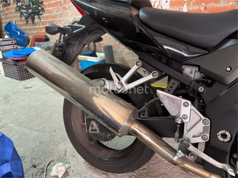 Suzuki Bandit 650S - Vista 6
