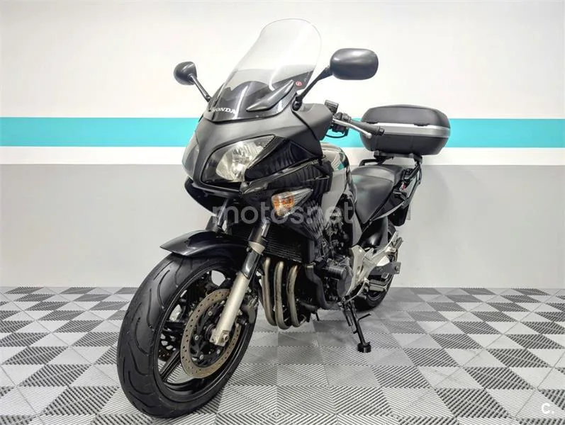 Honda CBF 600 S – Vista 4