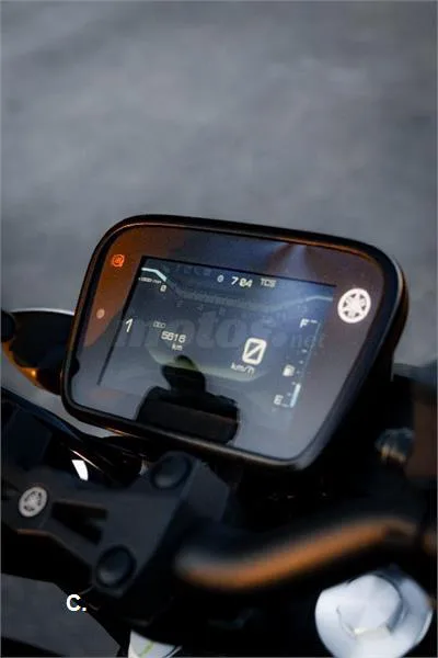 Yamaha MT-125 – Vista 4